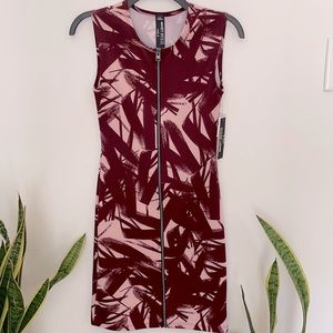 LORD & TAYLOR Abstract red dress NWT